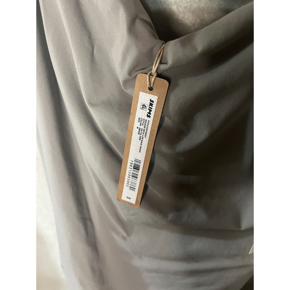SKIMS Fits Everybody Square Neck Bodysuit | Gray | M